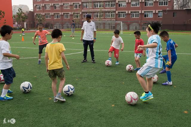 中国男篮离队框架已经有了 悬念将保持到最后